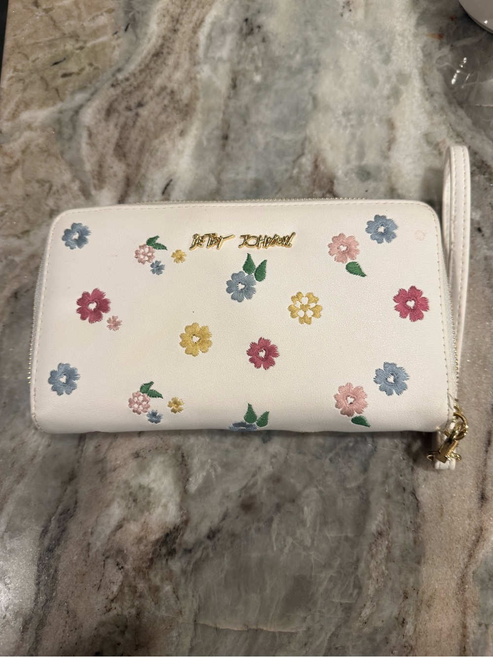 Betsey Johnson White Floral Wristlet Wallet